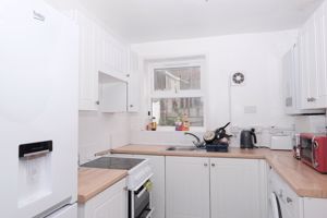 Kitchen- click for photo gallery